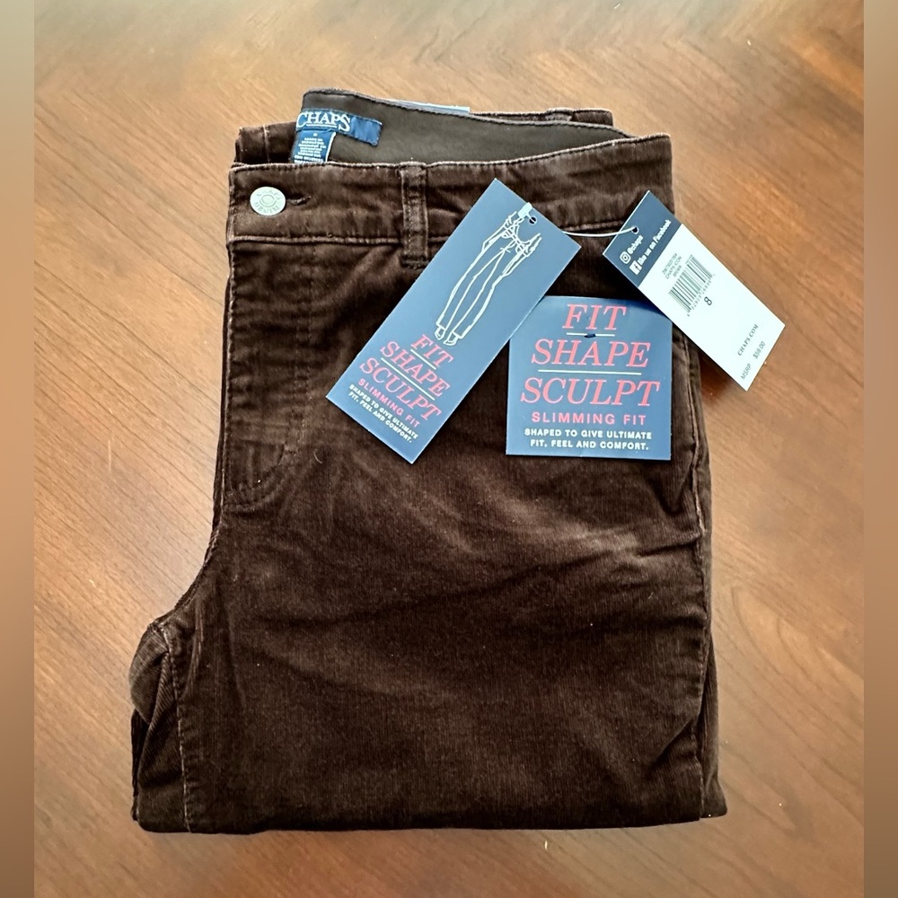 Chaps fine-wale corduroy jeans in brown. Size 8. NWT
